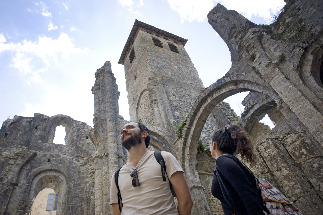 Parc naturel régional - Géoparc mondial UNESCO des Causses du Quercy, Abbaye Marcilhac sur Célé